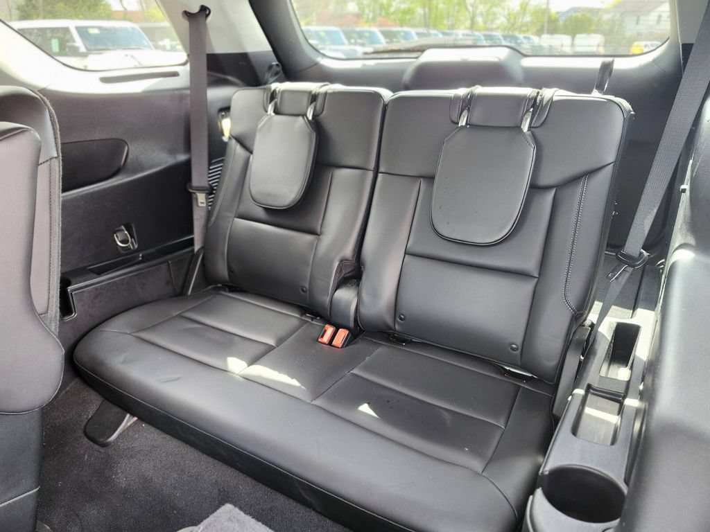 Certified 2022 Ford Explorer XLT w/ Equipment Group 202A AWD/4WD image 18