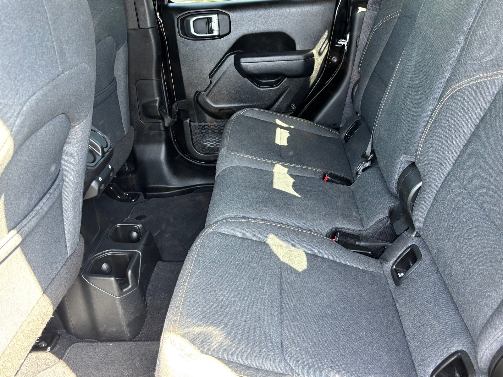 Used 2025 Jeep Gladiator Sport AWD/4WD image 28