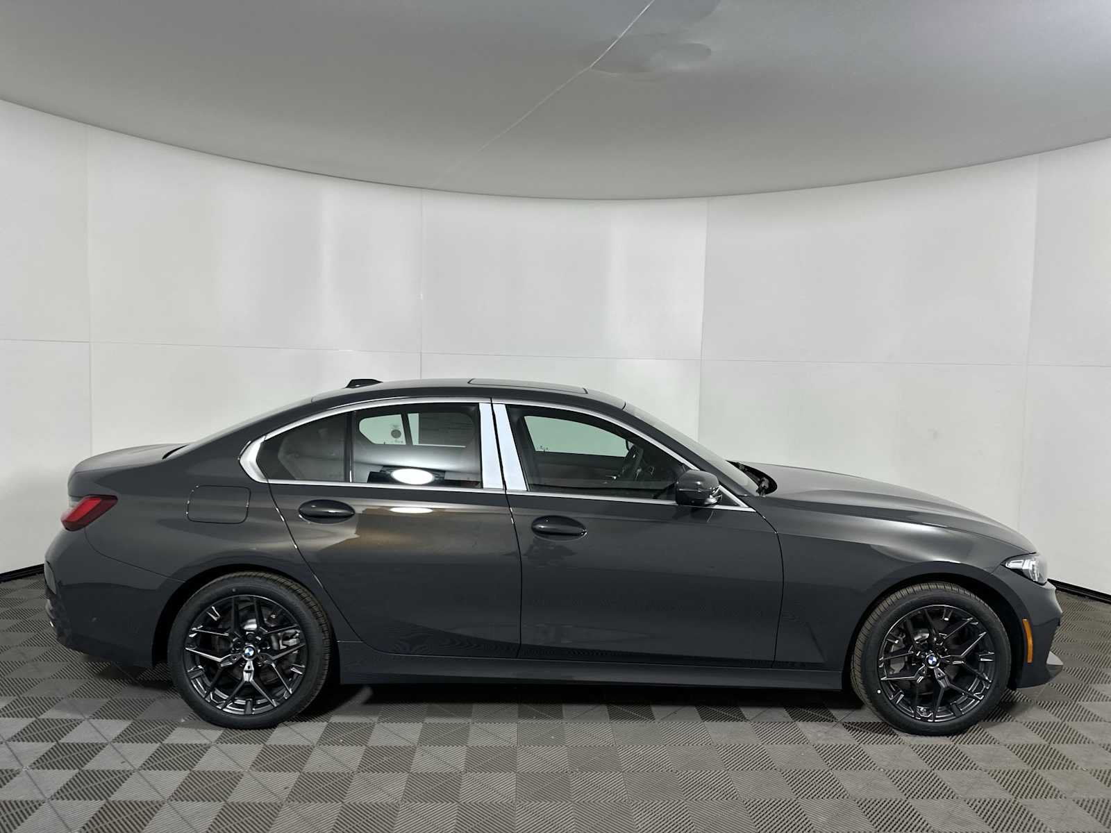 New 2026 BMW 330i xDrive Sedan w/ Convenience Package AWD/4WD image 8