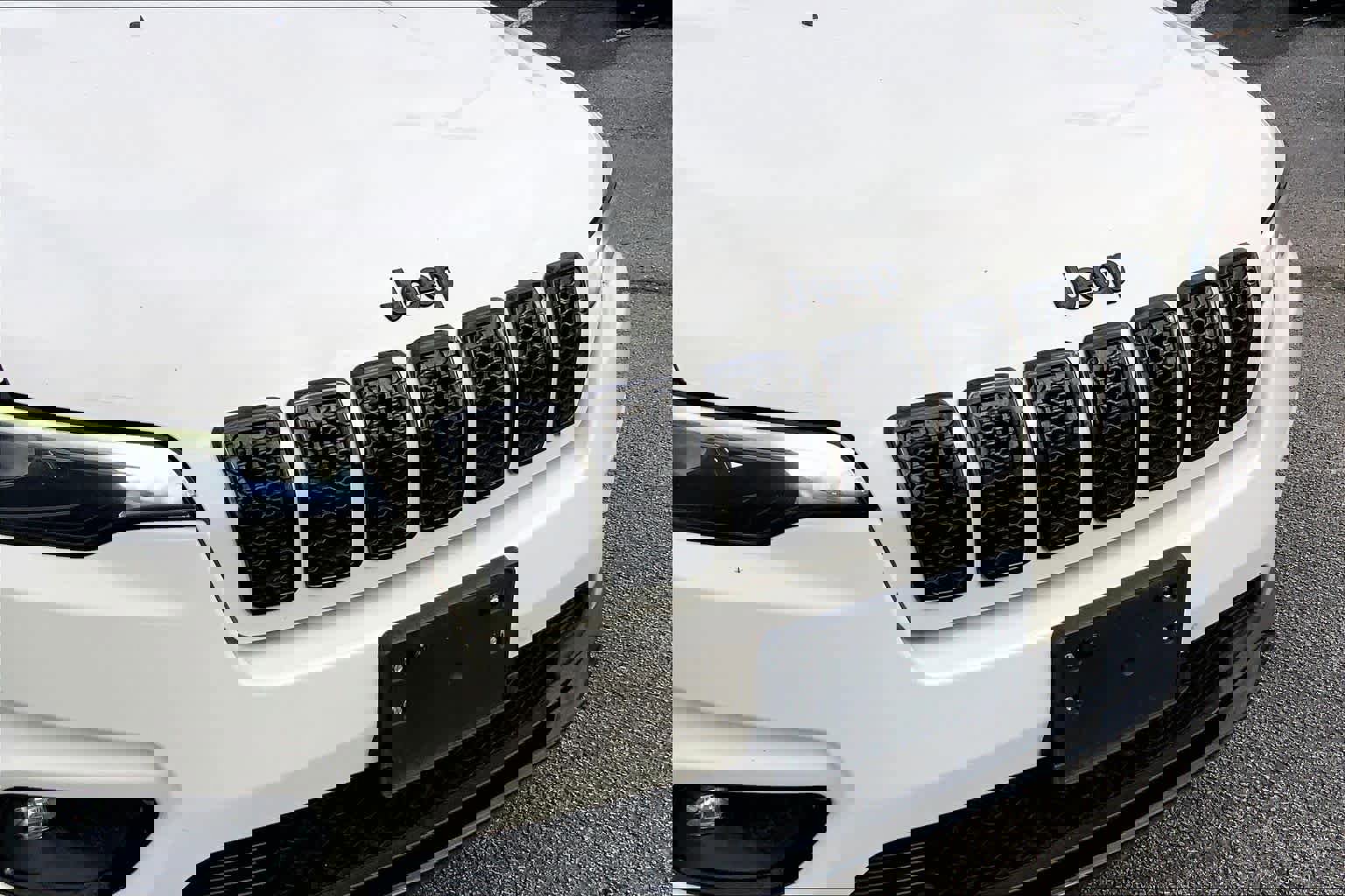 Used 2019 Jeep Cherokee Latitude Plus image 23