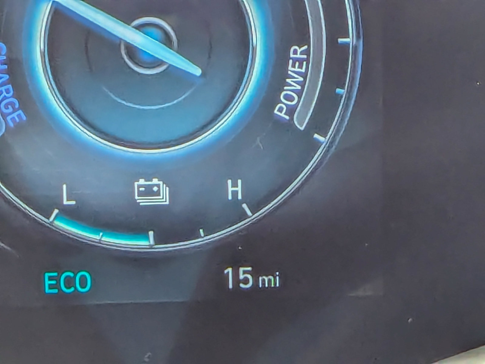 Used 2025 Hyundai Elantra SEL FWD image 34