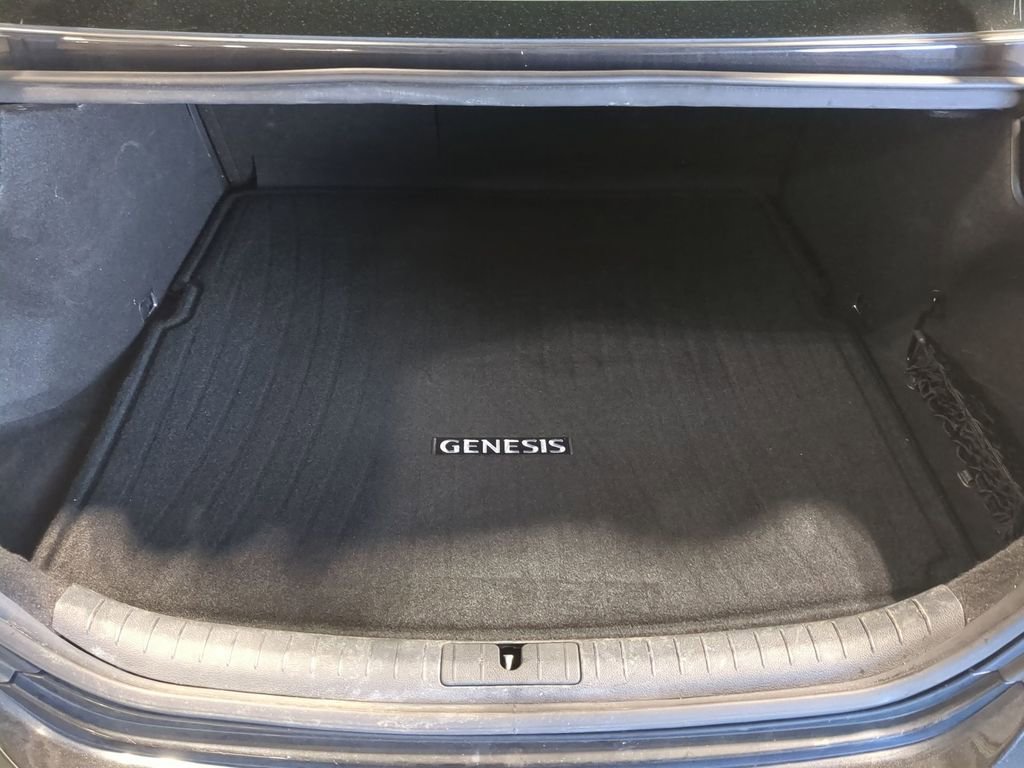 Used 2019 Genesis G70 2.0T Advanced w/ Dynamic Package AWD/4WD image 39