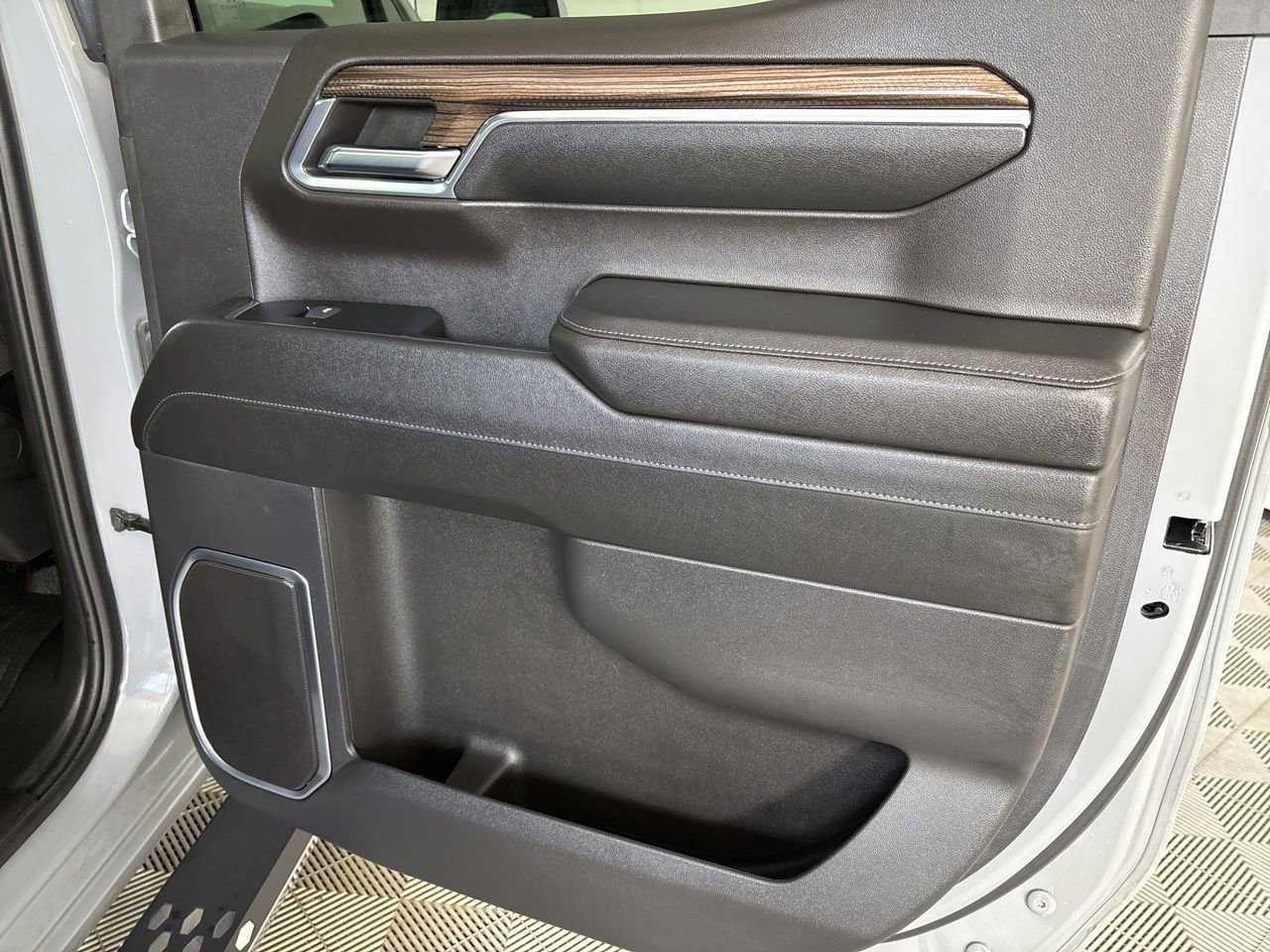 Used 2024 Chevrolet Silverado 1500 LT w/ All Star Edition Plus image 25