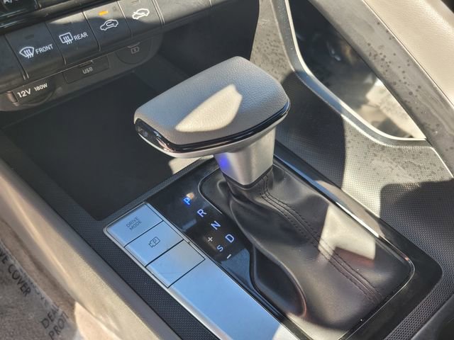 Used 2024 Hyundai Elantra SEL image 20