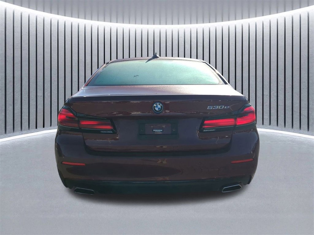 Certified 2023 BMW 530e w/ Convenience Package image 6