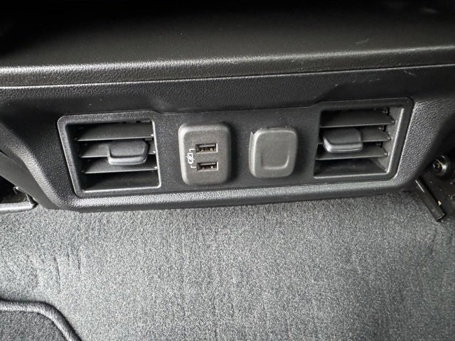 Used 2021 GMC Sierra 1500 SLT image 27