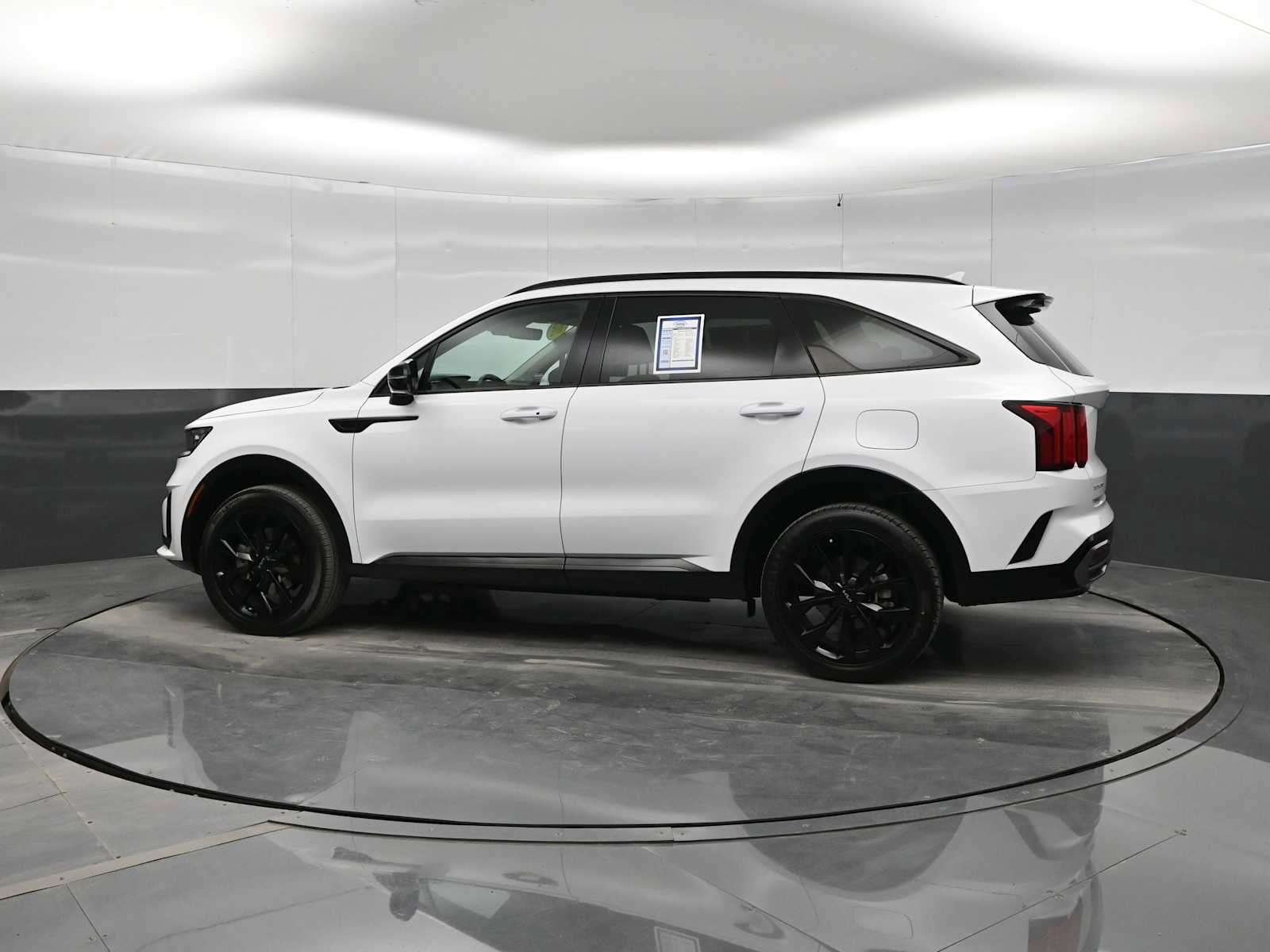 Used 2023 Kia Sorento SX AWD/4WD image 5