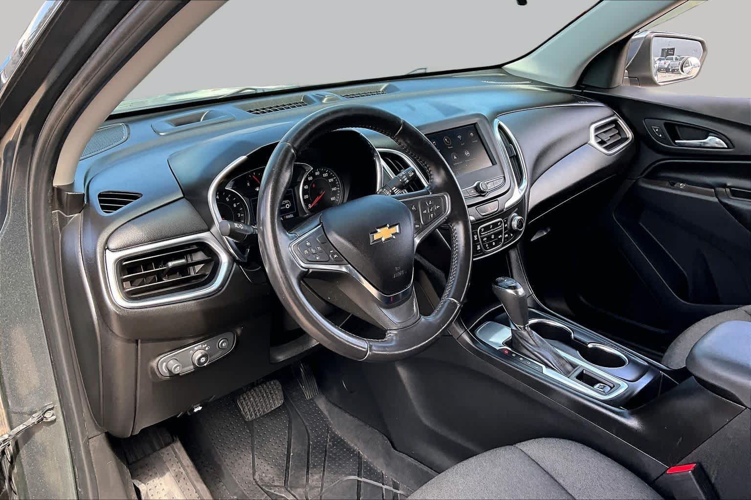 Used 2020 Chevrolet Equinox LT FWD image 17