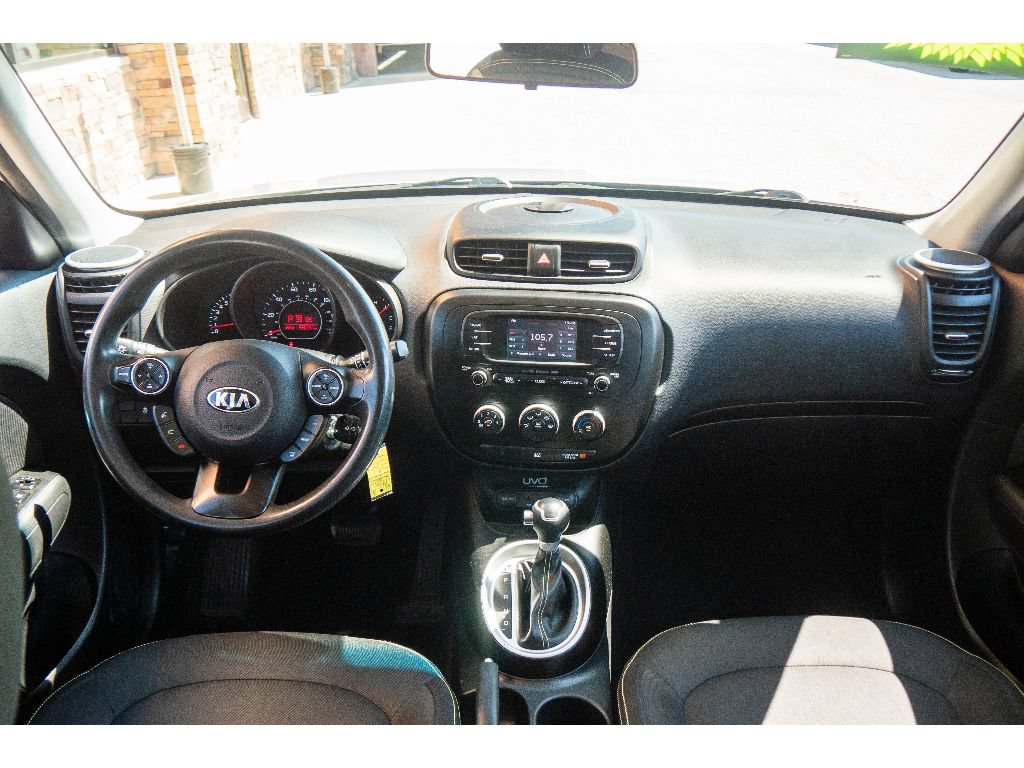 Used 2015 Kia Soul + FWD image 13