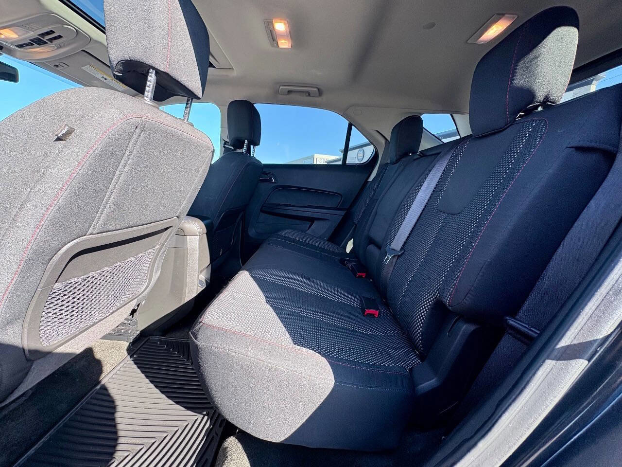 Used 2017 Chevrolet Equinox LT w/ Convenience Package image 20