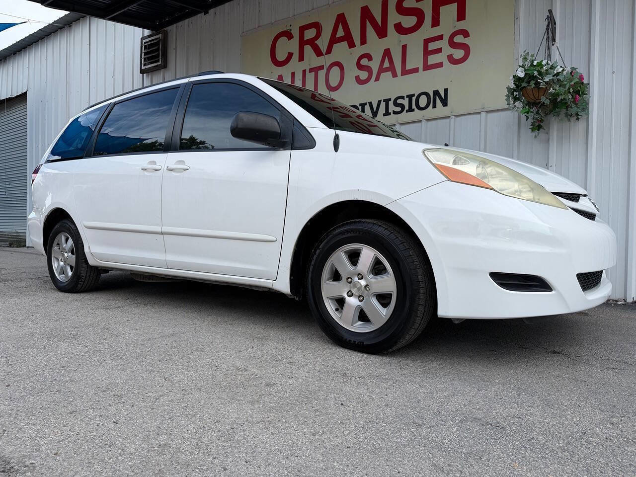 Used 2006 Toyota Sienna CE FWD image 2