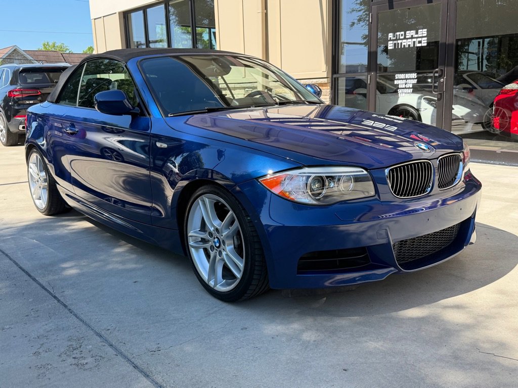 Used 2013 BMW 135i Convertible RWD image 3