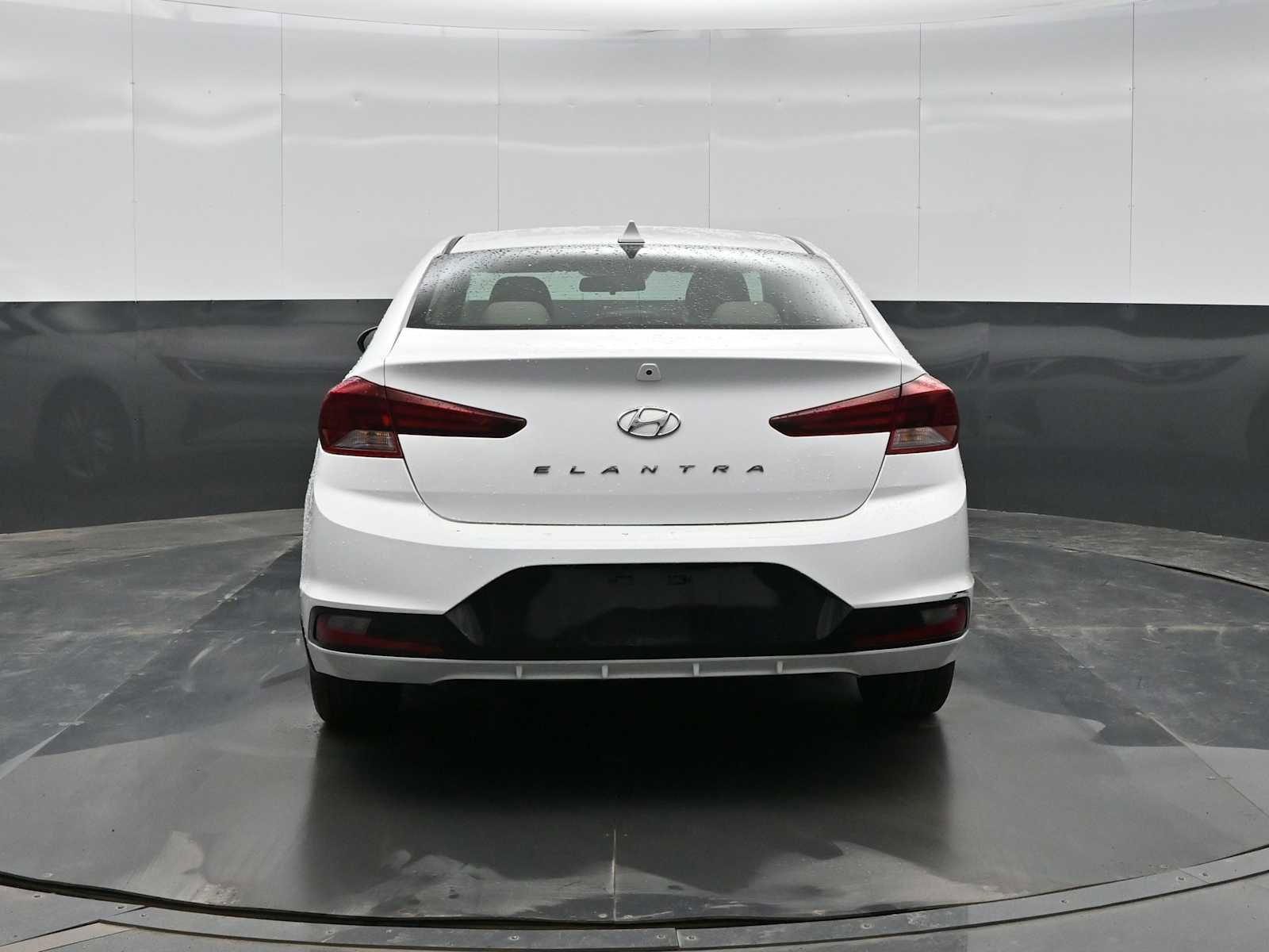 Used 2020 Hyundai Elantra SEL image 6