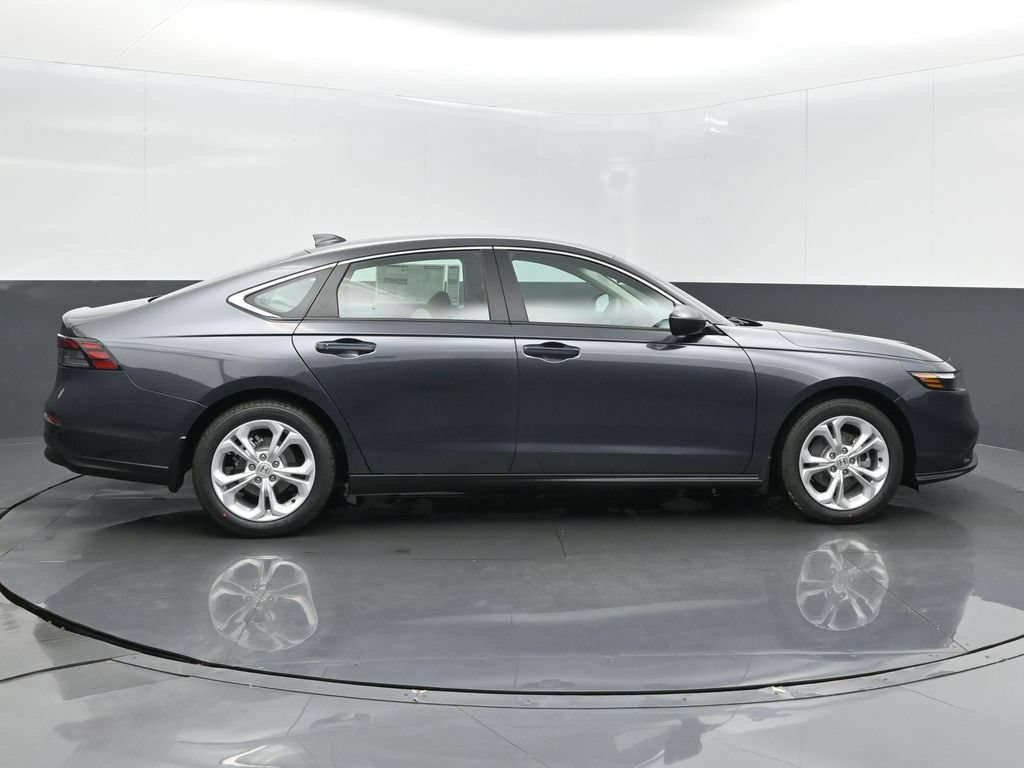 Used 2025 Honda Accord LX image 4