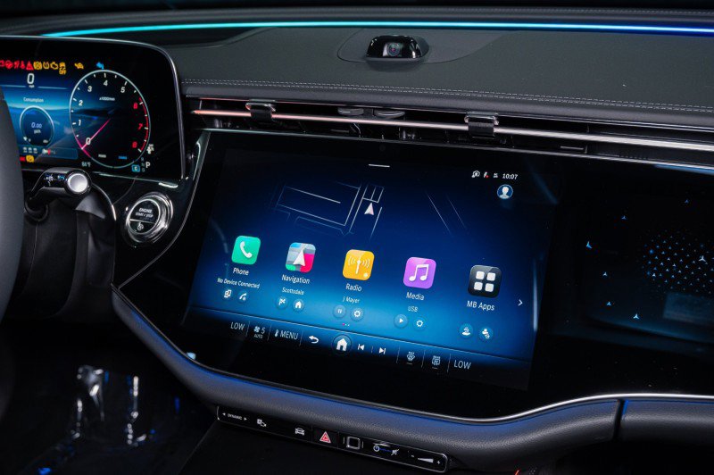 New 2026 Mercedes-Benz E 450 4MATIC Sedan image 21