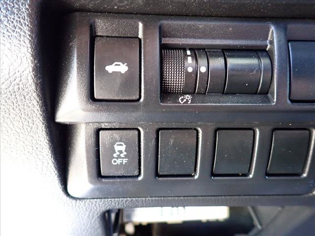 Used 2015 Subaru Legacy 2.5i Premium AWD/4WD image 13