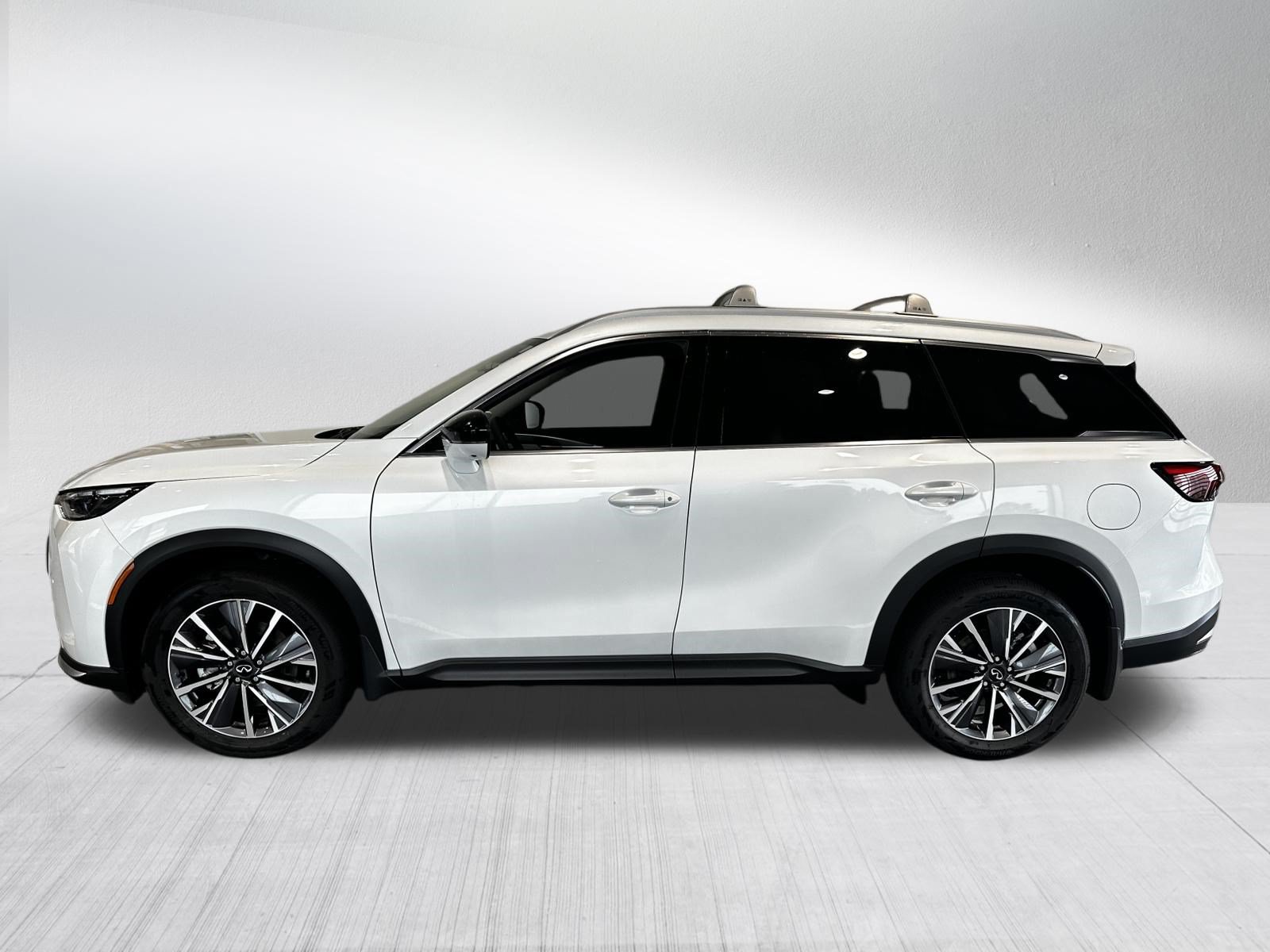 New 2027 INFINITI QX60 Luxe w/ Family Package AWD/4WD image 2