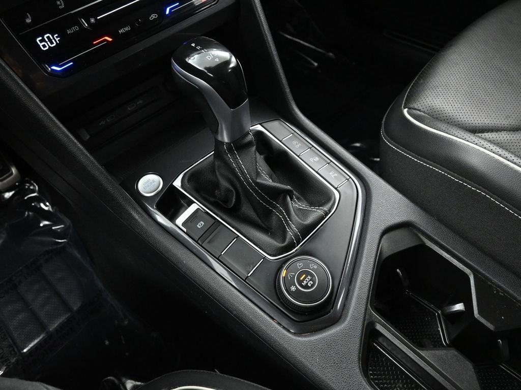 Used 2022 Volkswagen Tiguan SEL R-Line image 33