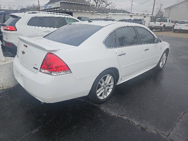 Used 2012 Chevrolet Impala LTZ FWD image 2