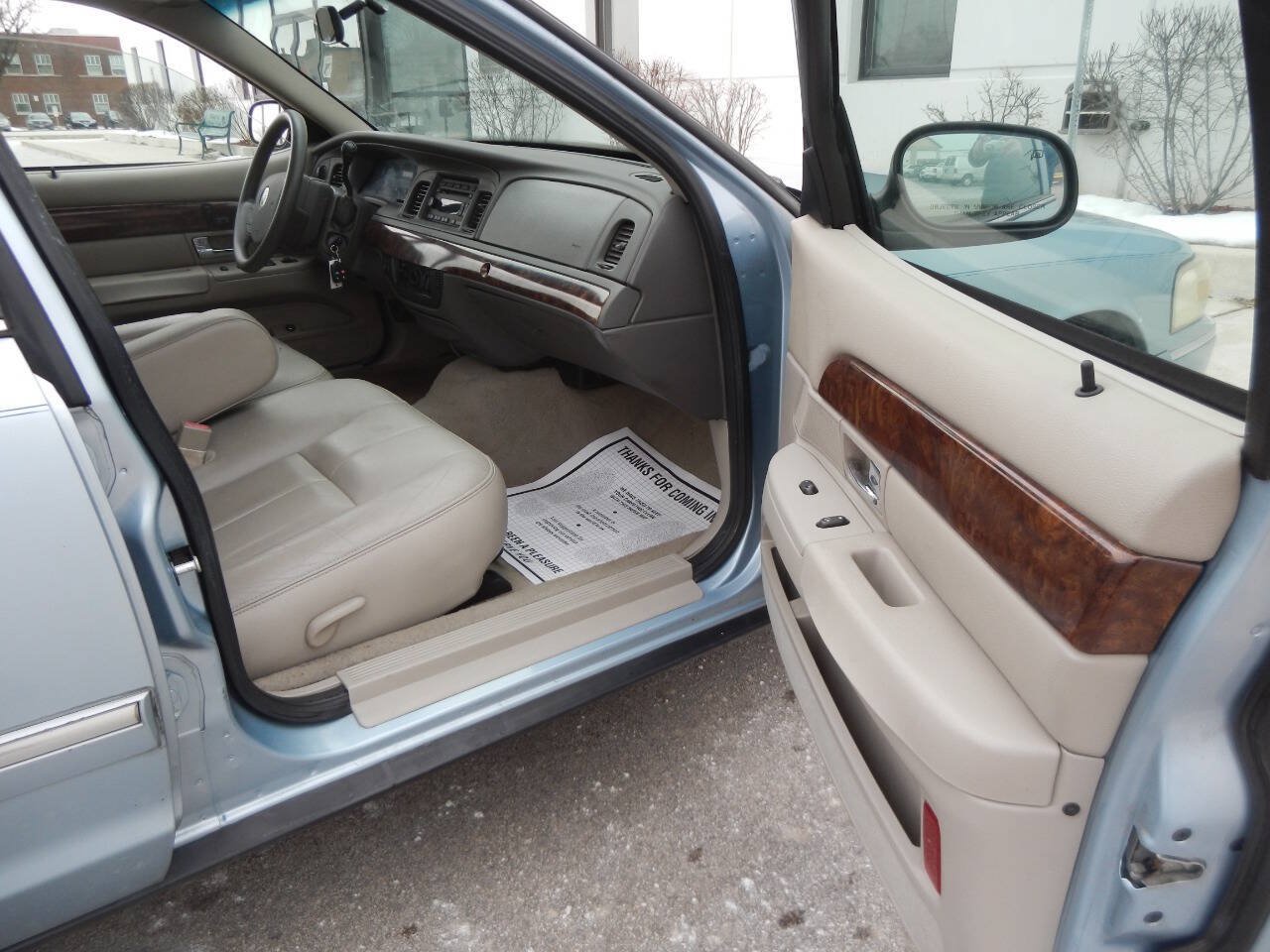 Used 2006 Mercury Grand Marquis GS RWD image 31