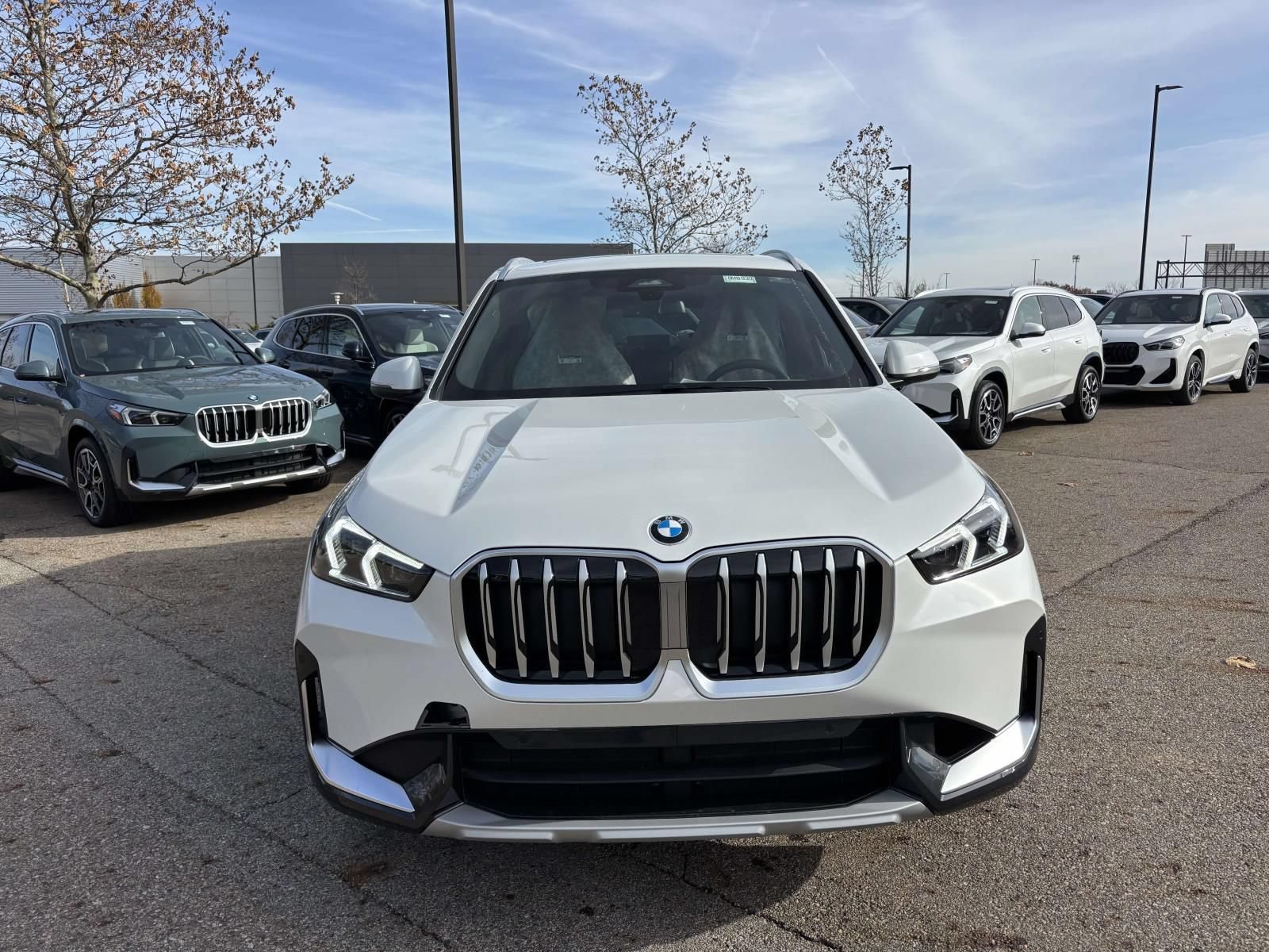 Used 2026 BMW X1 xDrive28i w/ Convenience Package AWD/4WD image 2