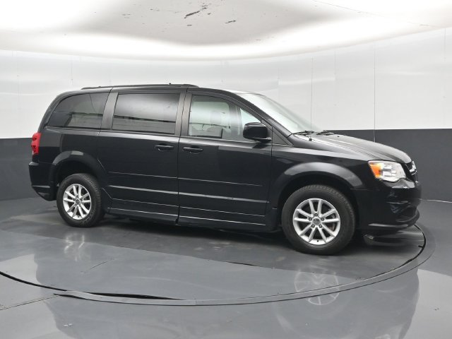 Used 2014 Dodge Grand Caravan SXT FWD image 31