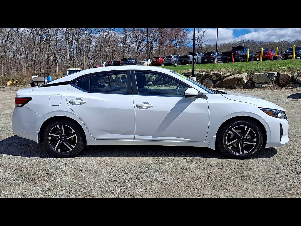 Used 2024 Nissan Sentra SV w/ All-Weather Package FWD image 9