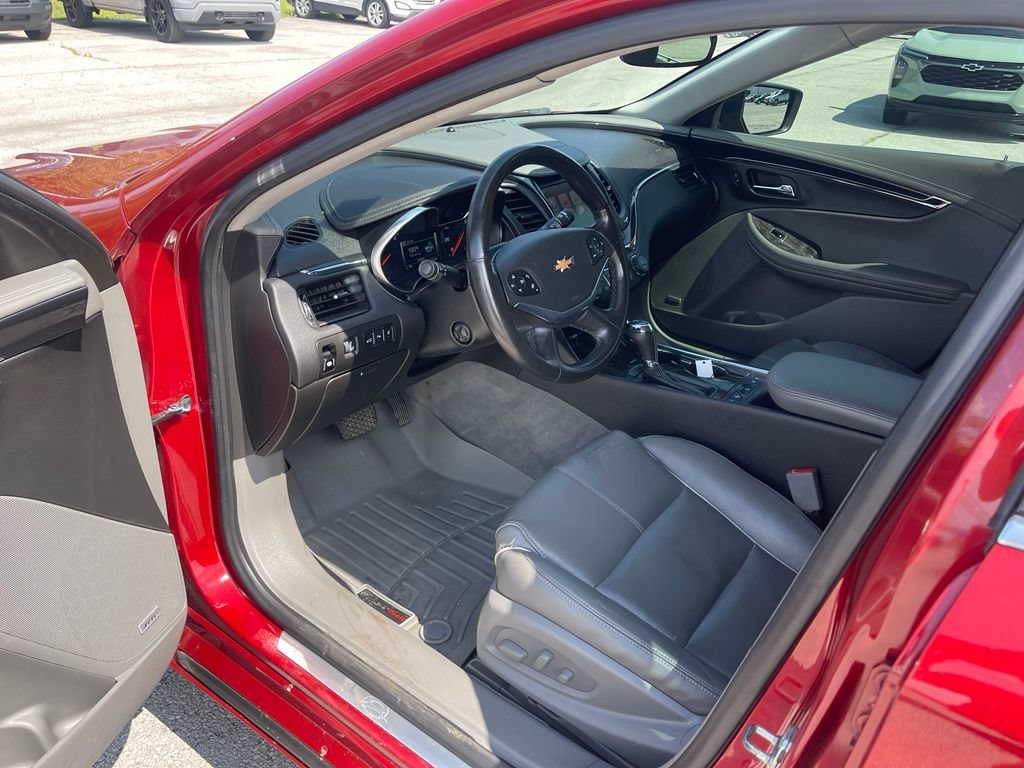 Used 2015 Chevrolet Impala LTZ FWD image 13