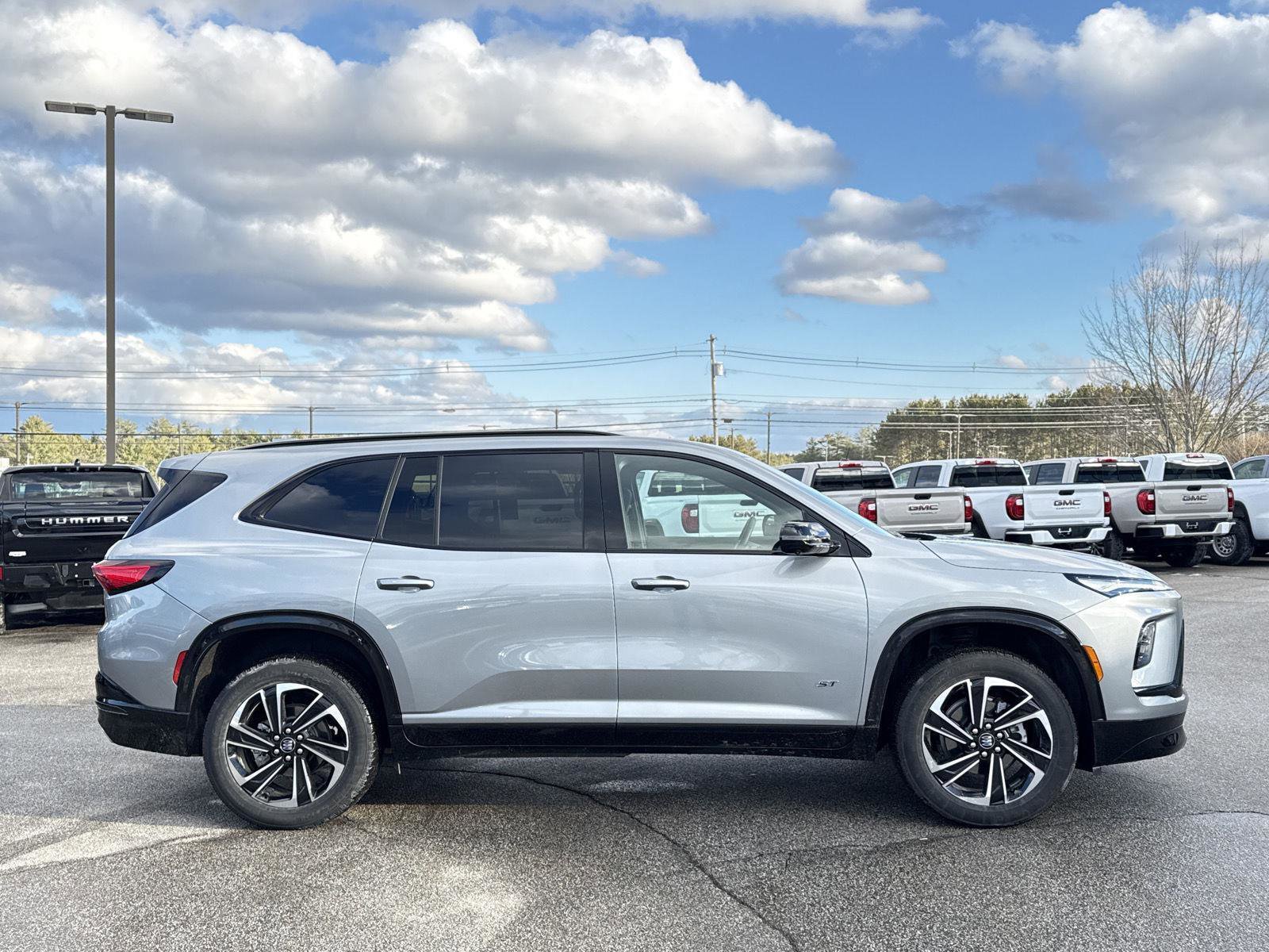 New 2026 Buick Enclave Sport Touring w/ Power Package image 4