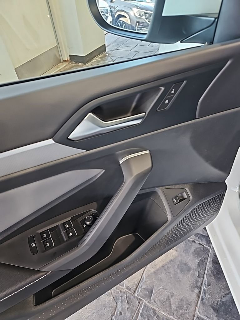 New 2026 Volkswagen Jetta SE FWD image 26