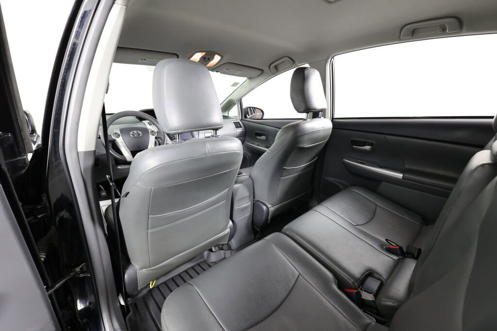 Used 2014 Toyota Prius V Two image 13