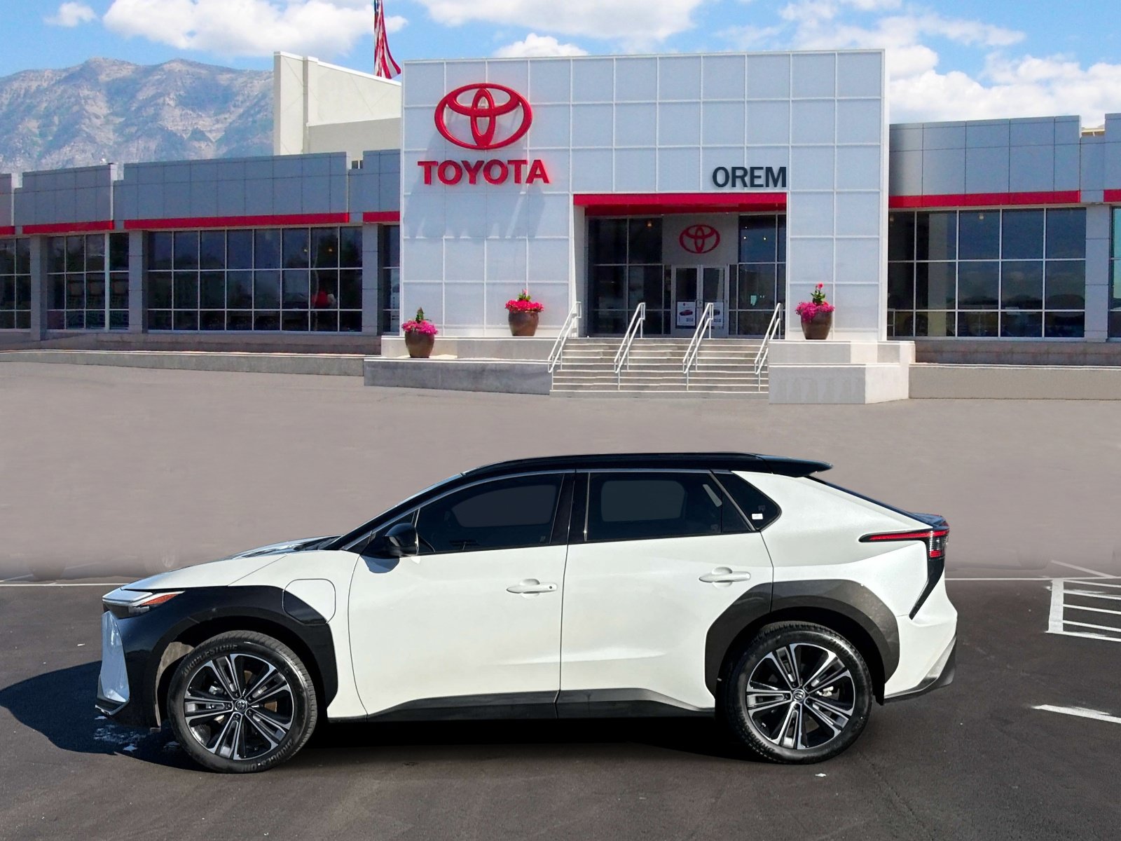 Used 2023 Toyota bZ4X AWD w/ Weather Package image 7