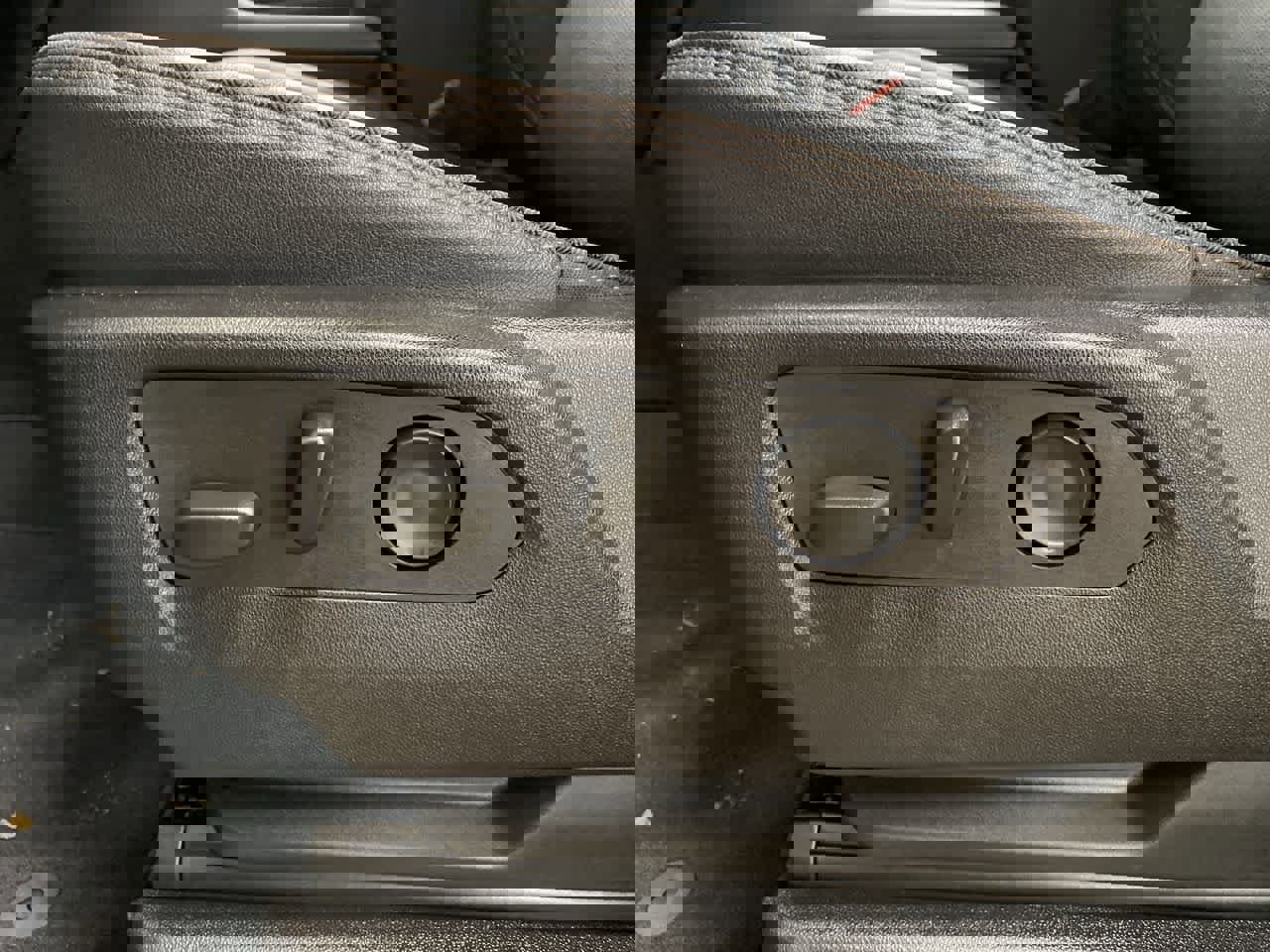 Used 2024 Chevrolet Tahoe High Country w/ Premium Package 2 image 15