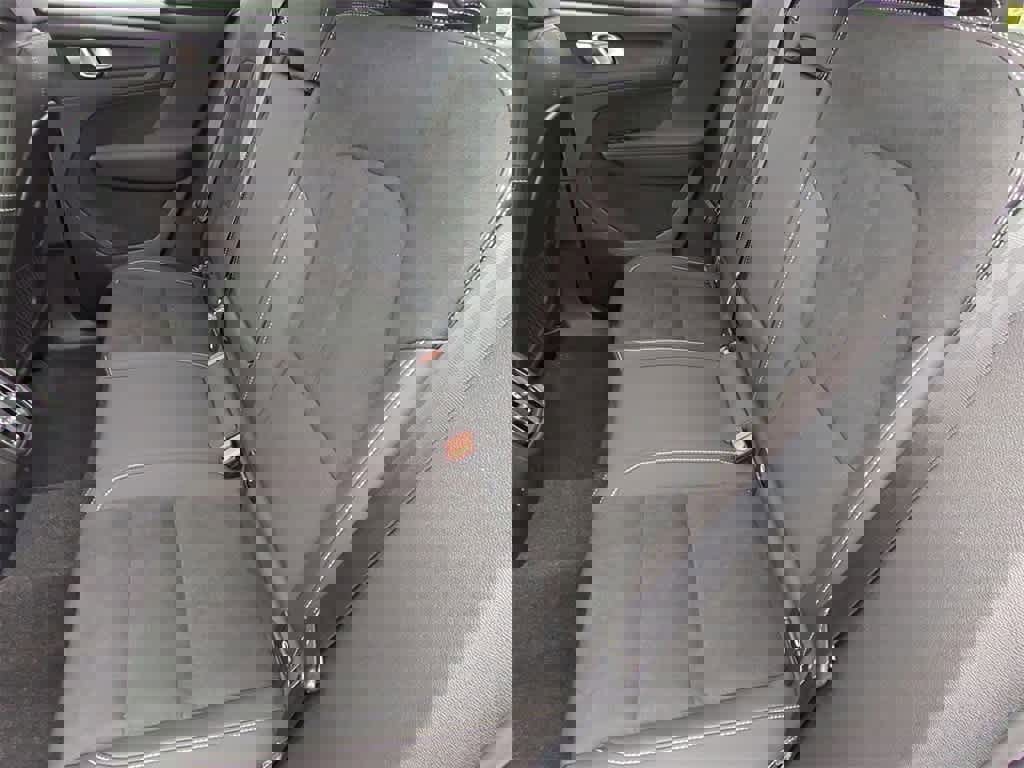 New 2026 Volvo XC40 B5 Ultra w/ Protection Package Premier image 19