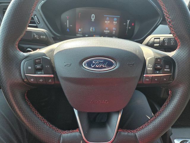 Used 2025 Ford Escape ST-Line Select AWD/4WD image 18