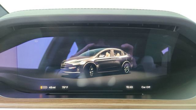 Used 2023 Tesla Model X image 38