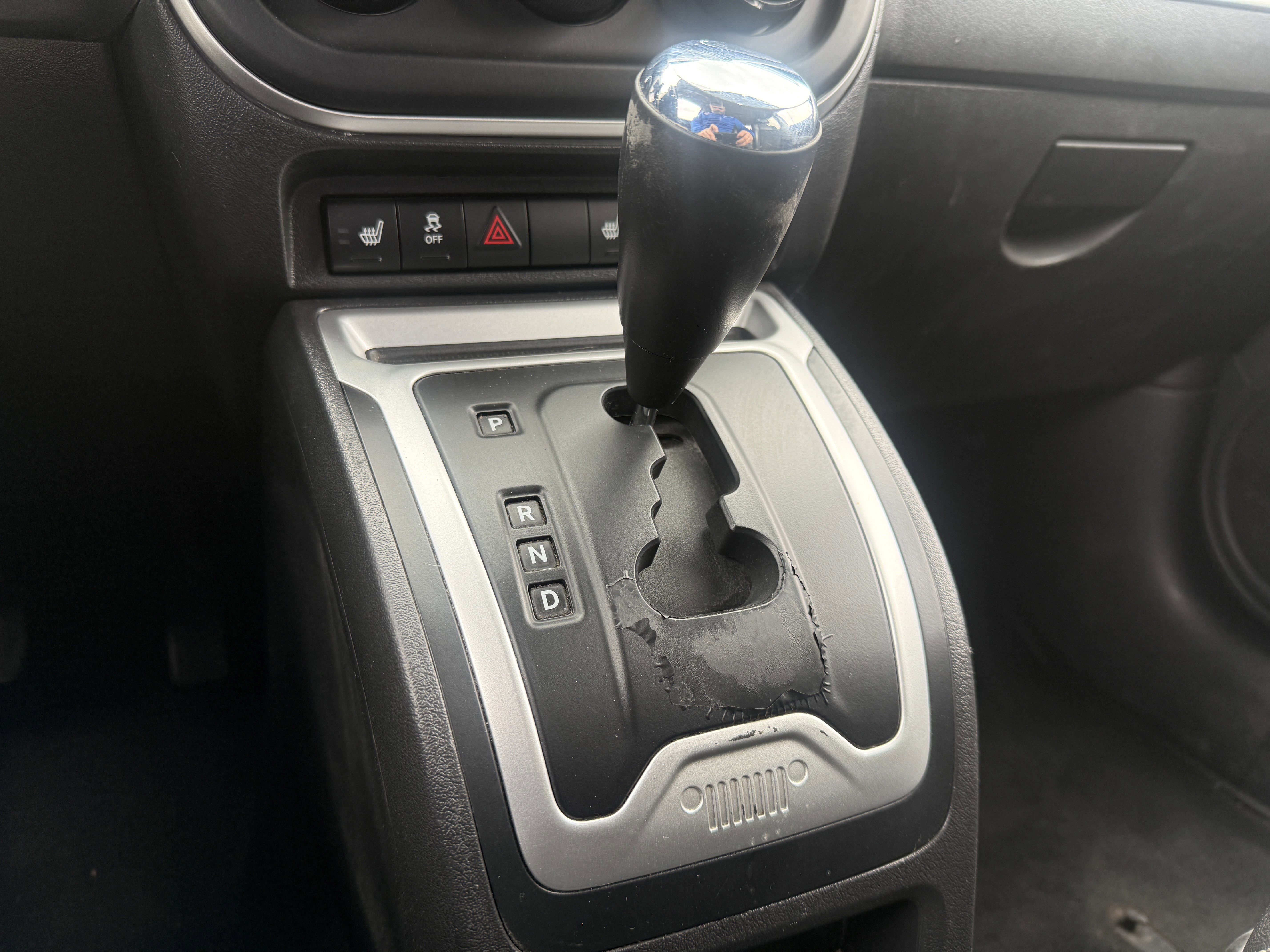 Used 2014 Jeep Compass Latitude image 25