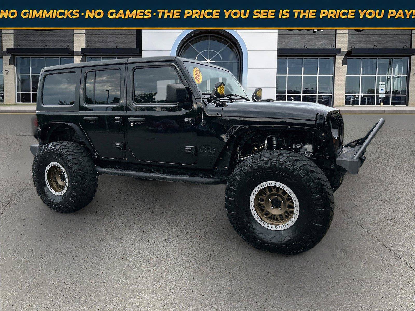 Used 2023 Jeep Wrangler Unlimited Sport AWD/4WD image 1