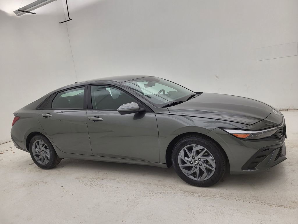 Used 2024 Hyundai Elantra SEL