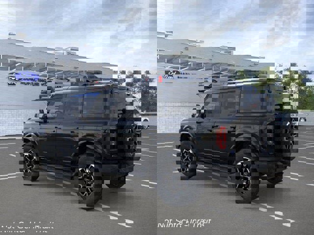 New 2025 Ford Bronco Outer Banks image 4