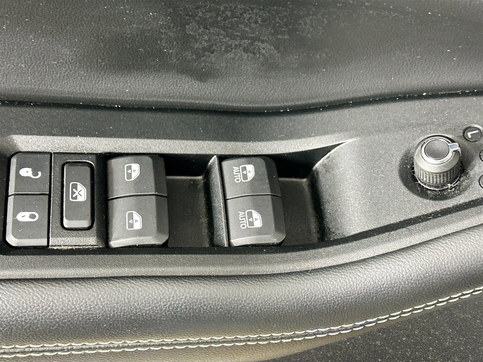 Used 2023 Jeep Grand Cherokee L Laredo image 22