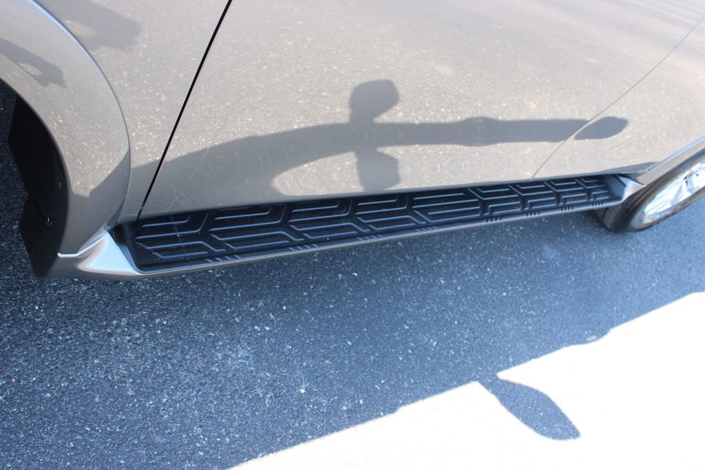 Used 2024 Nissan Armada SV w/ Cargo Package image 18