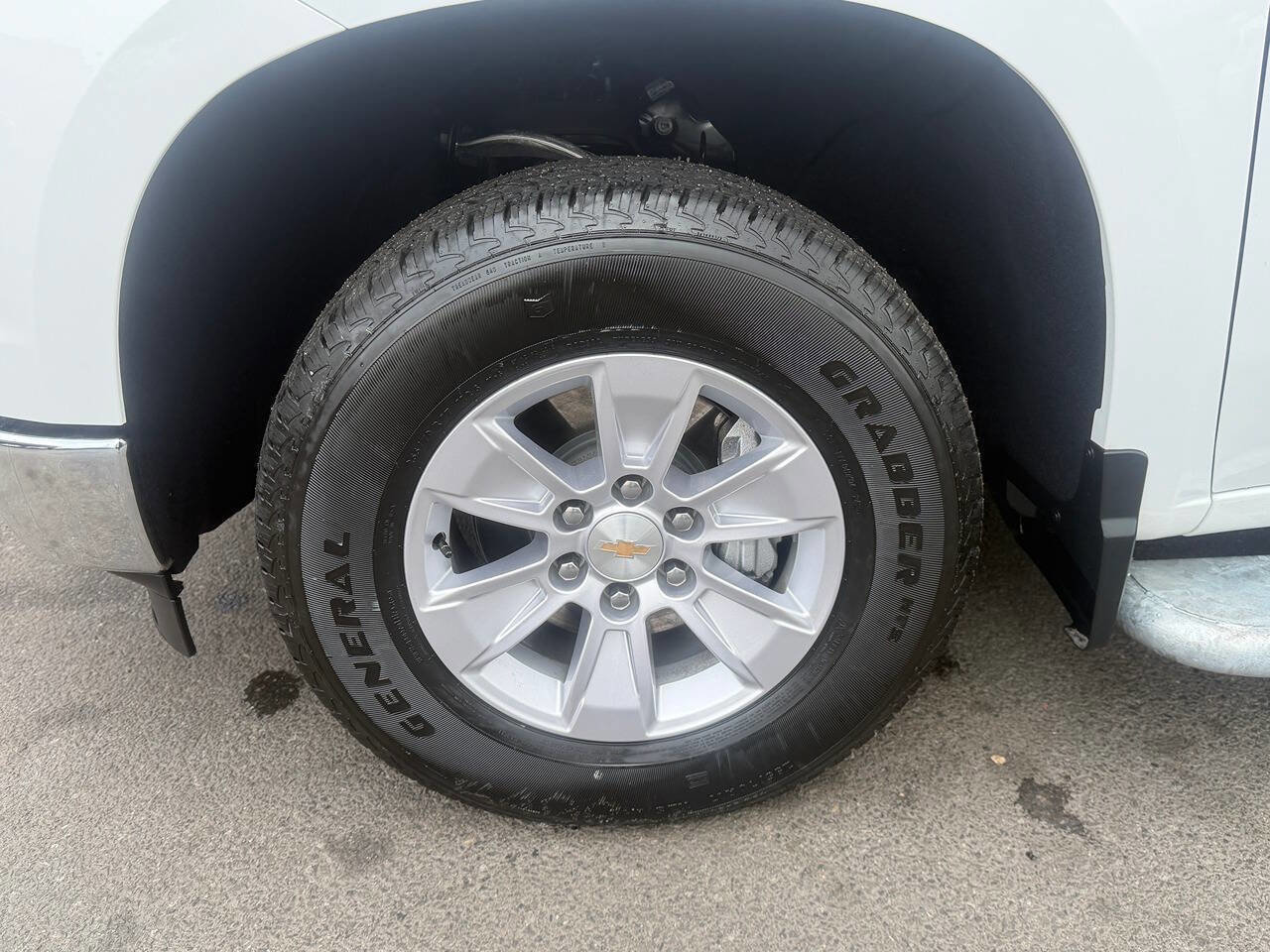 Used 2025 Chevrolet Silverado 1500 W/T RWD image 21