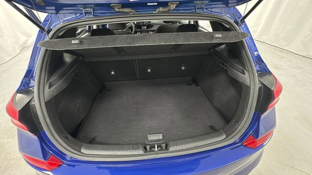 Used 2020 Hyundai Elantra GT image 16