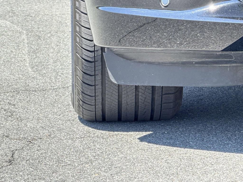 Certified 2025 Cadillac Lyriq Sport w/ LPO, Floor Liner Package AWD/4WD image 16