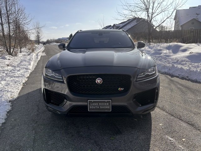 Used 2017 Jaguar F-PACE S image 2