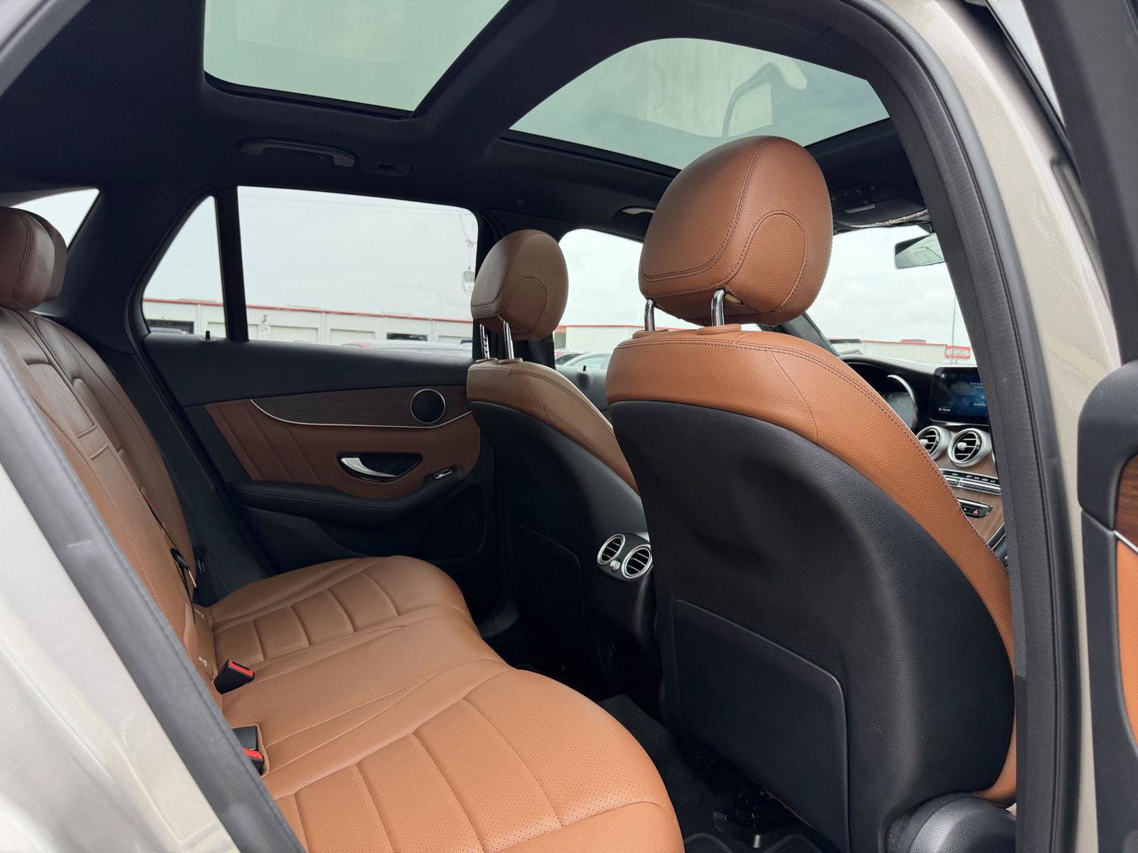 Certified 2021 Mercedes-Benz GLC 300 image 29