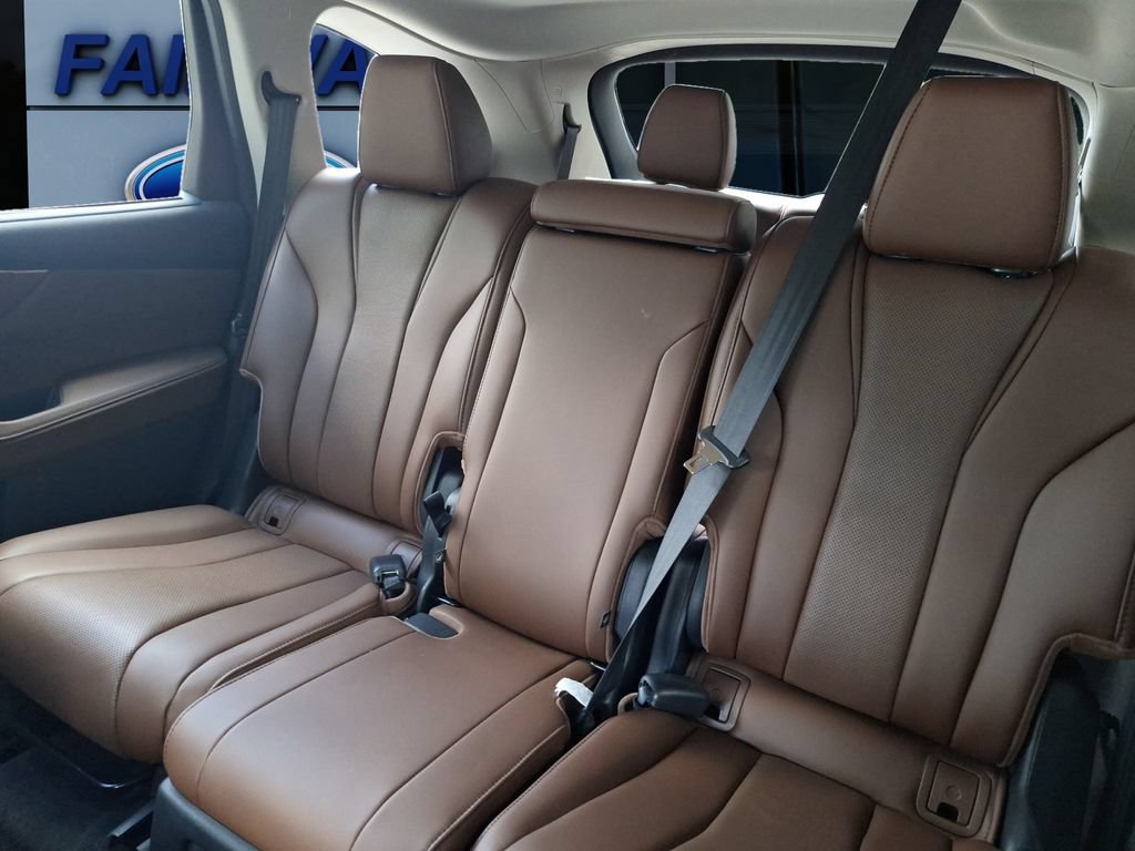 Used 2024 Acura MDX w/ Technology Package AWD/4WD image 12