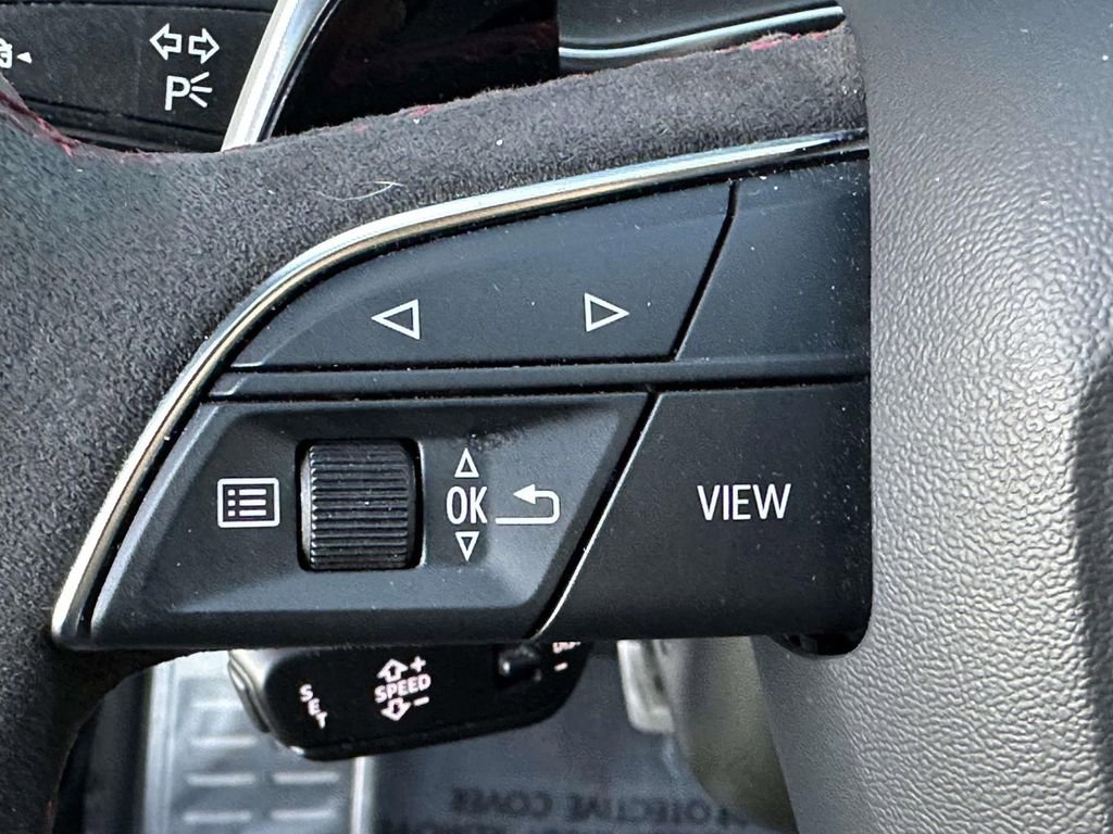 Used 2024 Audi RS Q8 image 22