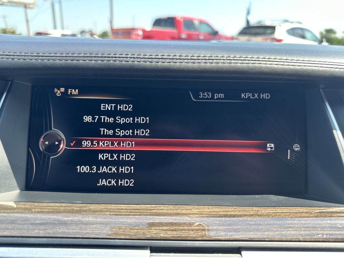 Used 2014 BMW 750Li RWD image 28